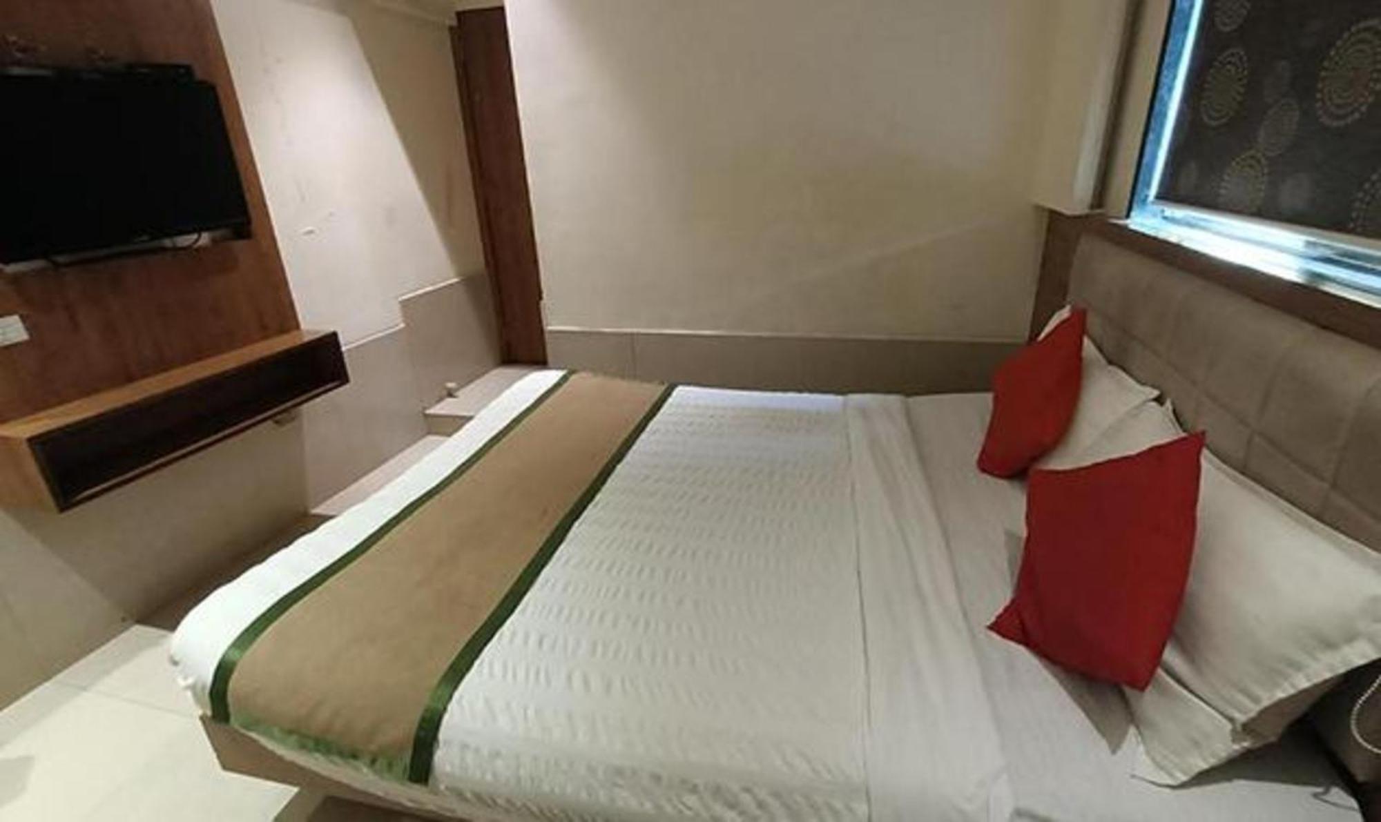 Fabhotel Regal Inn Mumbai Eksteriør bilde
